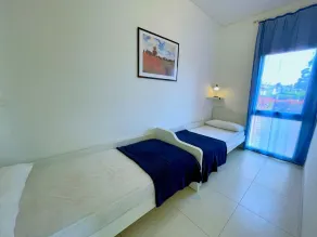 Pleasant apartment with garden - Image 5