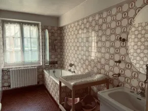 Country house 1 hour from Paris - secure swimming pool and tennis court - Image 3