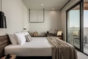 AKU Suites with private pools - Image 5