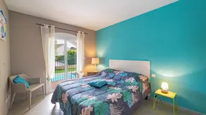 Maison de 4 appartements 2 a 8 chambres Piscine Salle Commune Côte d'Azur - Image 3