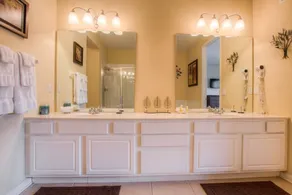 Rester dans le style avec toutes les commodités de la maison dans cet appartement luxueusement !!! - Image 3