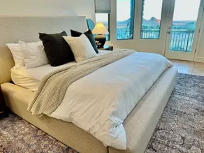 Monthly rental.  Best  views in the valley! Newly updated & furnished 7000 sqft. - Image 2