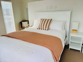 Carlton Beach Holiday House - Image 5