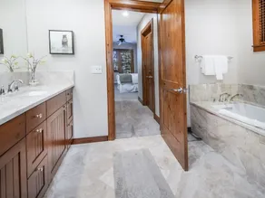 Bearpaw D1 condo - Image 3