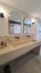 Magnificent farmhouse with hot tub in vaulted cellar - Image 4