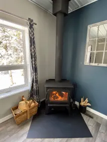 Creeker’s Loft-peaceful forest retreat - Image 2