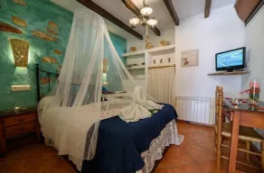 Romantisk Landlig Cottage med JACUZZI Privat til 2 personer. C. BACKWARDS - Image 3