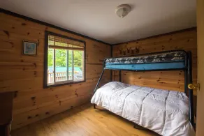 Bela 3 Bdrm + Bunkie Waterfront Cottage perto de Gull Lake - Image 5