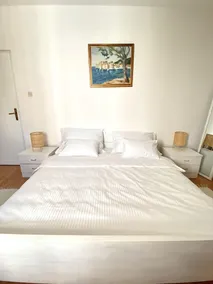 Spacious 2-Bed Apartment in Cavtat - Image 5