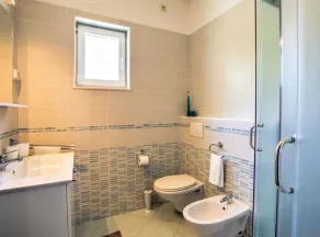 Wonderful Brsec Apartments with Sea View and Shared Pool - Image 3