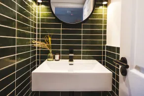 Cosy Cottage | 3 Bedrooms | Beautiful & Modern - Sleeps 6 | 20% Weekly Discount - Image 3