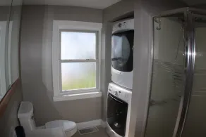 Million-dollar view of Seneca lake Pet friendly3 bedroom  ON water - Image 2