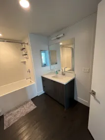 Luxury Rise in the Heart of Downtown LA - Image 5