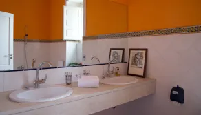 Dimora del Piano-Villa immersed in nature and surrounded by 40 hectares of vineyards - Image 3