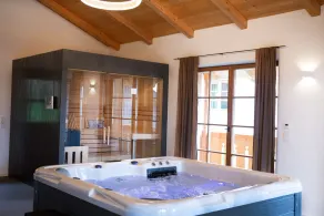Traumhaftes Chalet mit Sauna und Whirlpool Refugium am Rehberg - Image 3