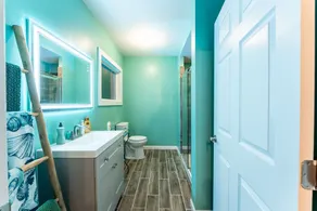 Luxury Shipping Container Tiny Home- Dog Friendly - Image 2