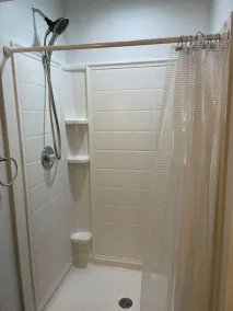 6BR Greensboro home with Pool. 3 miles from I-85 - Image 5
