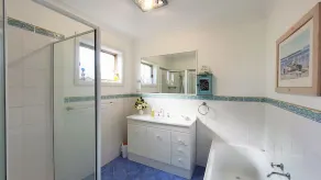 Blue Seas - Pet friendly with fire pit - Image 2