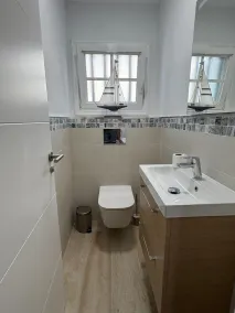 Fantastic end terraced house with private pool and garden in quiet residential area - Image 5