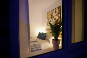 Tring Grange Cottage Sleeps 2 with Onsite Parking - Image 4