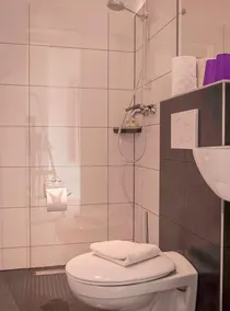 Apartamento cercado por bosques, prados e riachos - Image 2