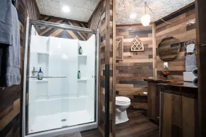 Lampasas' only grain silo cabin. Close to 3 State Parks and Spider Mountain - Image 5