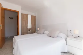 Beachfront apartment perfect for small families · UHC ARCO DEL SOL 165 - Image 5