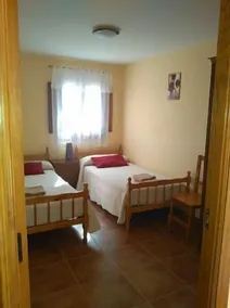 Landejendomme (fuldt udlejet) Cueva de la Cereria til 6 personer + 1 ekstra - Image 3