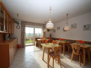 Beautiful apartment in Lower Bavaria on a holiday farm in a quiet location - Image 5