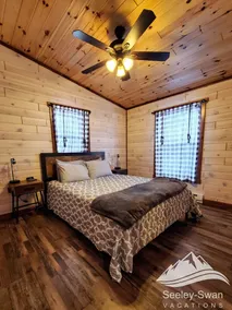 New Farmhouse Chic Cabin - Minutes from Lakes, Rivers, & Recreation - Sleeps 6 - Image 4
