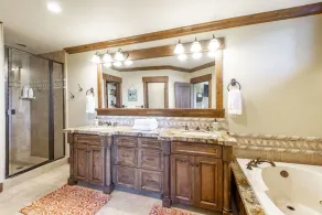 Maison de luxe de 4 chambres à coucher à Park City avec une vue imprenable sur la montagne - Image 5
