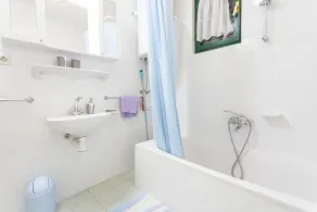 Family-friendly apartments with swimming pool Gornji Tucepi, Makarska - 17686 - Image 2