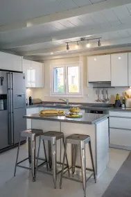 Irini's Bayside Loft - Image 4