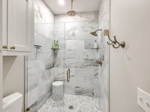 Southern Charm in “The Bend” at Carlton Landing - Image 5