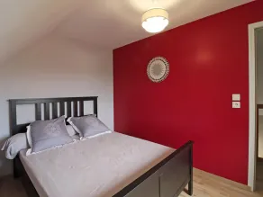 Renoviertes Haus mit geschlossenem Garten, 3 Schlafzimmer, kostenlose EV-Ladung, nahe der Schweizer Normandie - Image 2