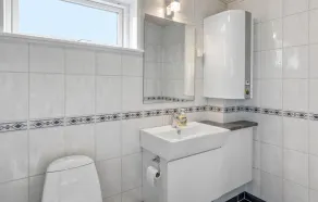 3 Bedroom Stunning Home In Nexø - Image 4