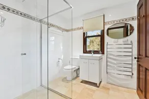 'Old Byora Vineyard' | Luxury Homestead | Sleeps 10 | 5 mins from Wollombi  - Image 2