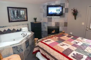 Fawn Valley Inn: 106 Condo - Image 4