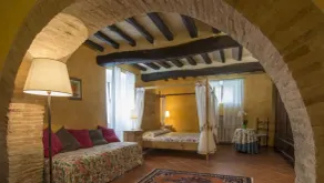 Beautiful villa in the heart of Mugello. Pool, jacuzzi, sauna. - Image 5
