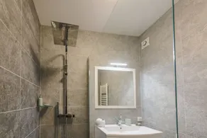 Magnificent 1st line apartment.50 m from the beach.Ideal location.Private parking.   - Image 2