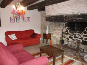 luxury cottage for 2, beautiful views, large swimming pool, no children - Image 5