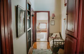 Experience Beautiful Pioneer Home In Nauvoo! - Image 5