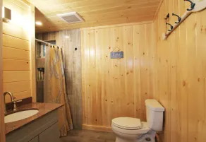 Renovated home steps from pristine Beech Hill Pond, Air Conditioned - Image 2