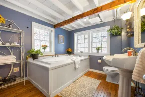 Lake Front-Maine Themed-Soaking Tub-Fire Pit-Kayak - Image 2