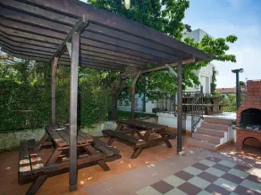 Spacious and fully equipped one bedroom apartment in a great location in Porec near the beach - Image 5