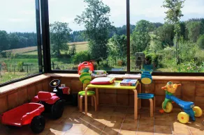 1896 Farmhouse 5 Rooms 9 Guests. Great Nature in Farming Country. - Image 2