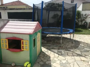 Casa indipendente con 2 camere da letto e cortile comune - Image 2