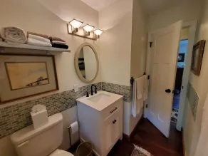 Peaceful Mountaintop Cottage - Image 2