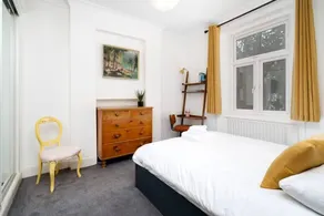 1BR flat in Hammersmith London - Image 4