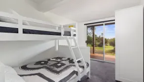 Stunning home close to beach and island attractions. - Image 3